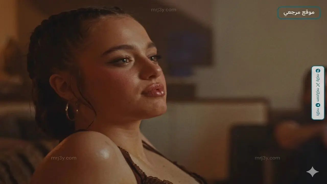 ظهور لافت لابنة أنجلينا جولي في كليب غنائي يثير تفاعلاً واسعاً عبر الإنترنت